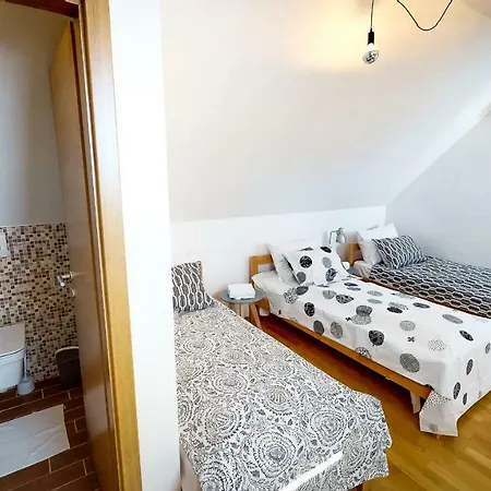 Kahne De Luxe Villa