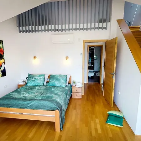 Kahne De Luxe Villa